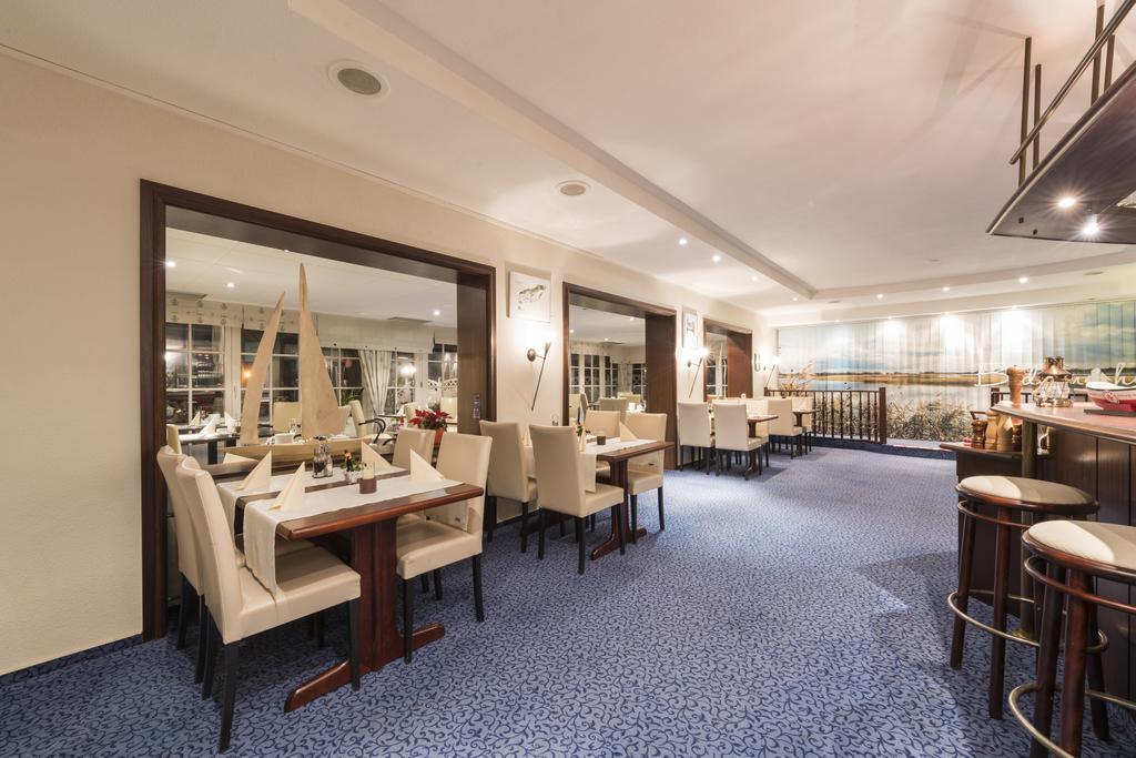 Hotel Boddenhus Garni ซิงสท์ ภายนอก รูปภาพ