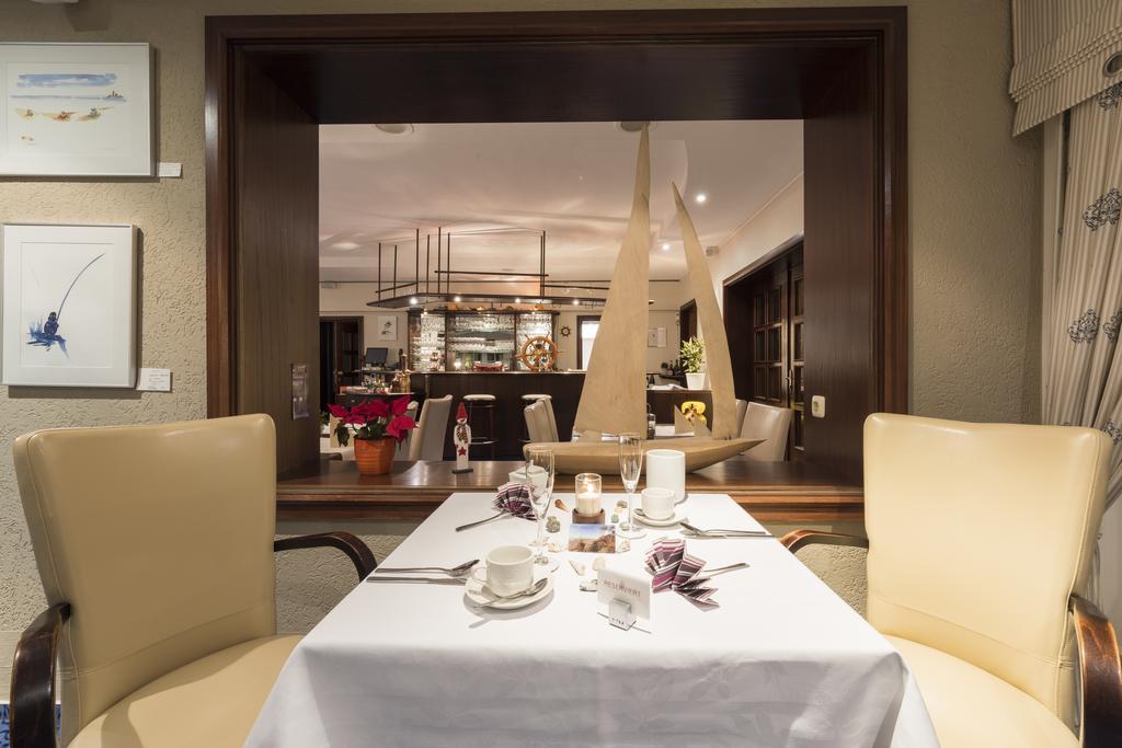 Hotel Boddenhus Garni ซิงสท์ ภายนอก รูปภาพ